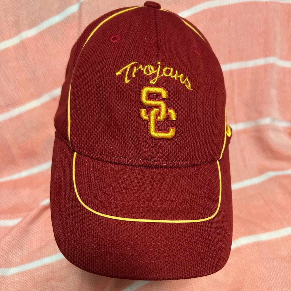Southern California Trojans Nike Hat USC College Strapback Baseball Cap Red